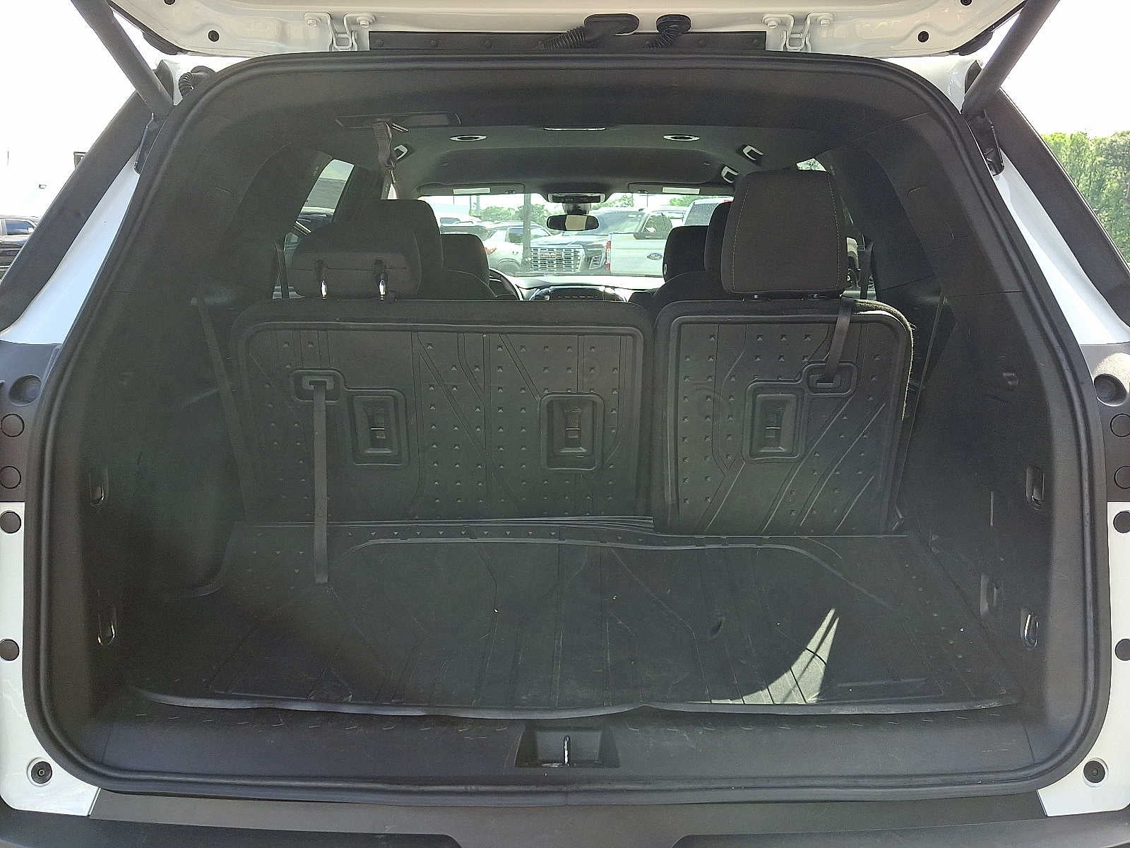 2023 Chevrolet Traverse AWD 4dr LT Cloth w/1LT