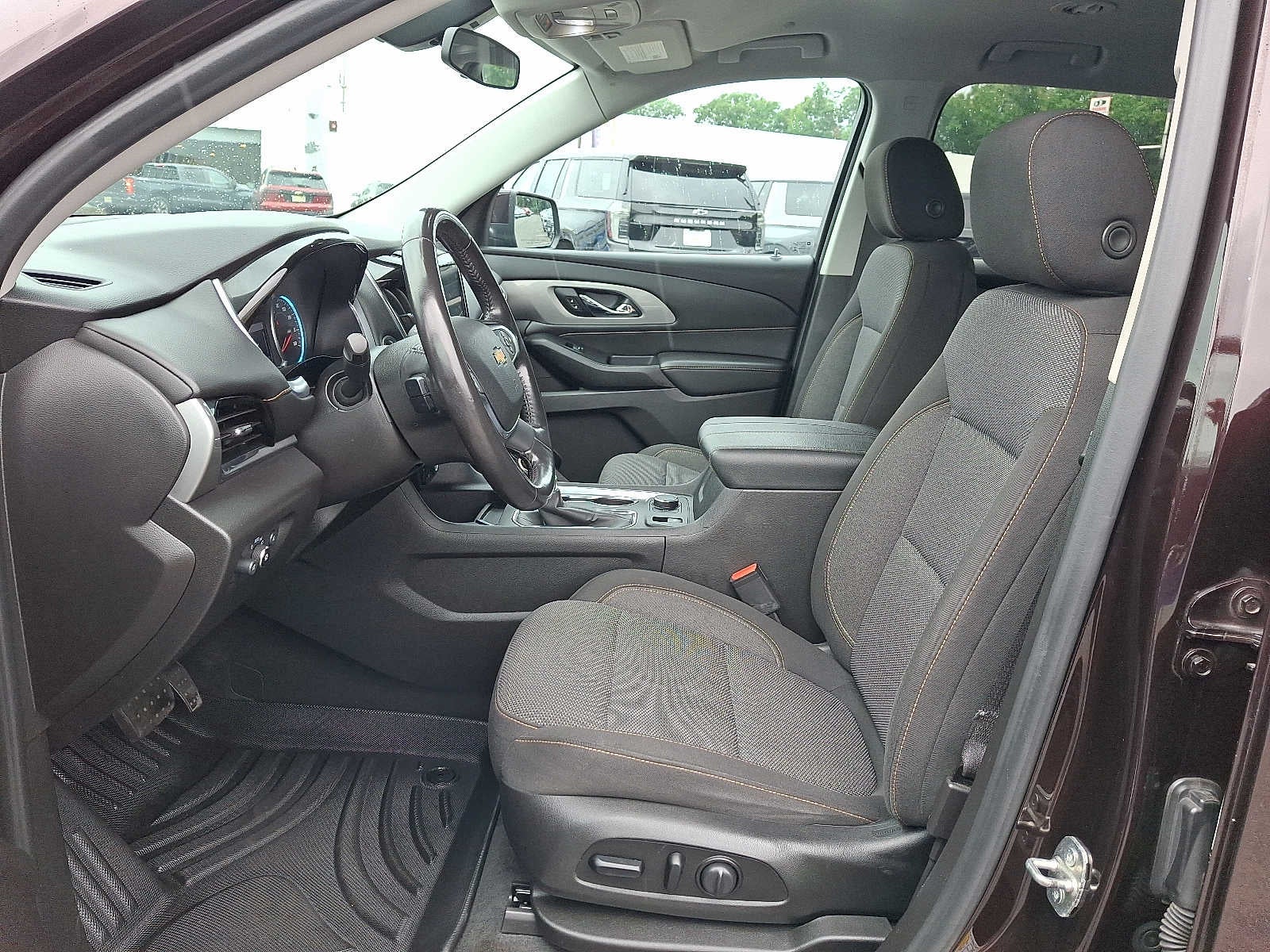 2021 Chevrolet Traverse AWD 4dr LT Cloth w/1LT
