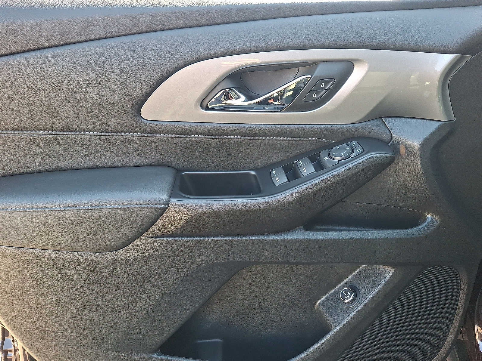 2023 Chevrolet Traverse AWD 4dr LT Cloth w/1LT