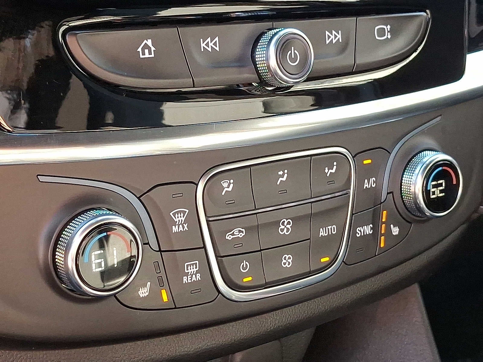 2023 Chevrolet Traverse AWD 4dr LT Cloth w/1LT