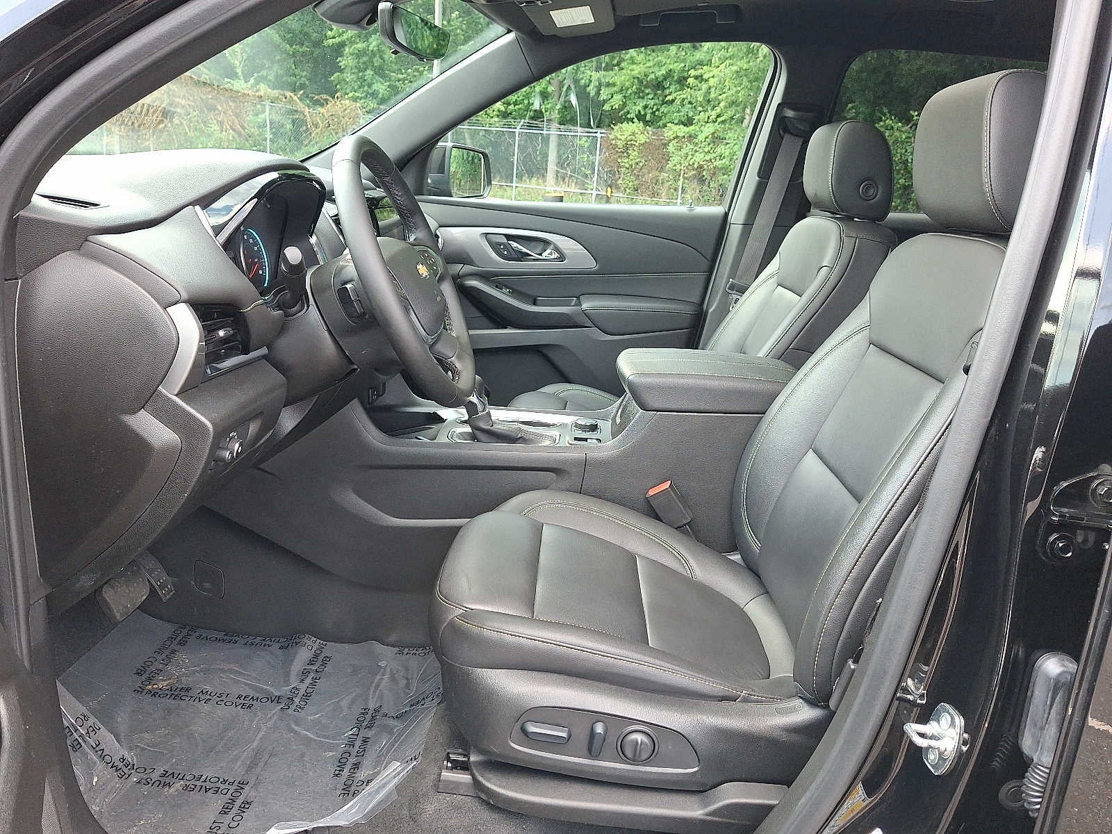 2023 Chevrolet Traverse AWD 4dr LT Leather