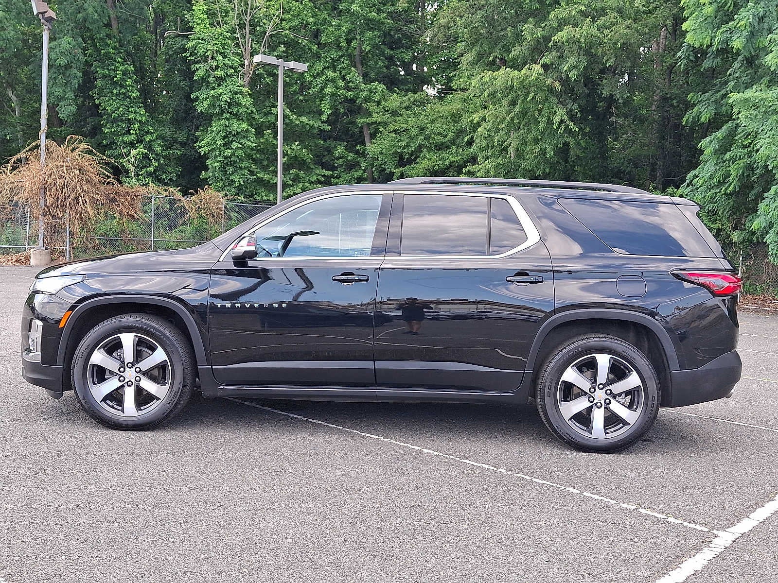 2023 Chevrolet Traverse AWD 4dr LT Leather
