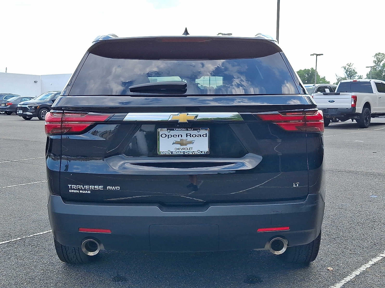 2023 Chevrolet Traverse AWD 4dr LT Leather
