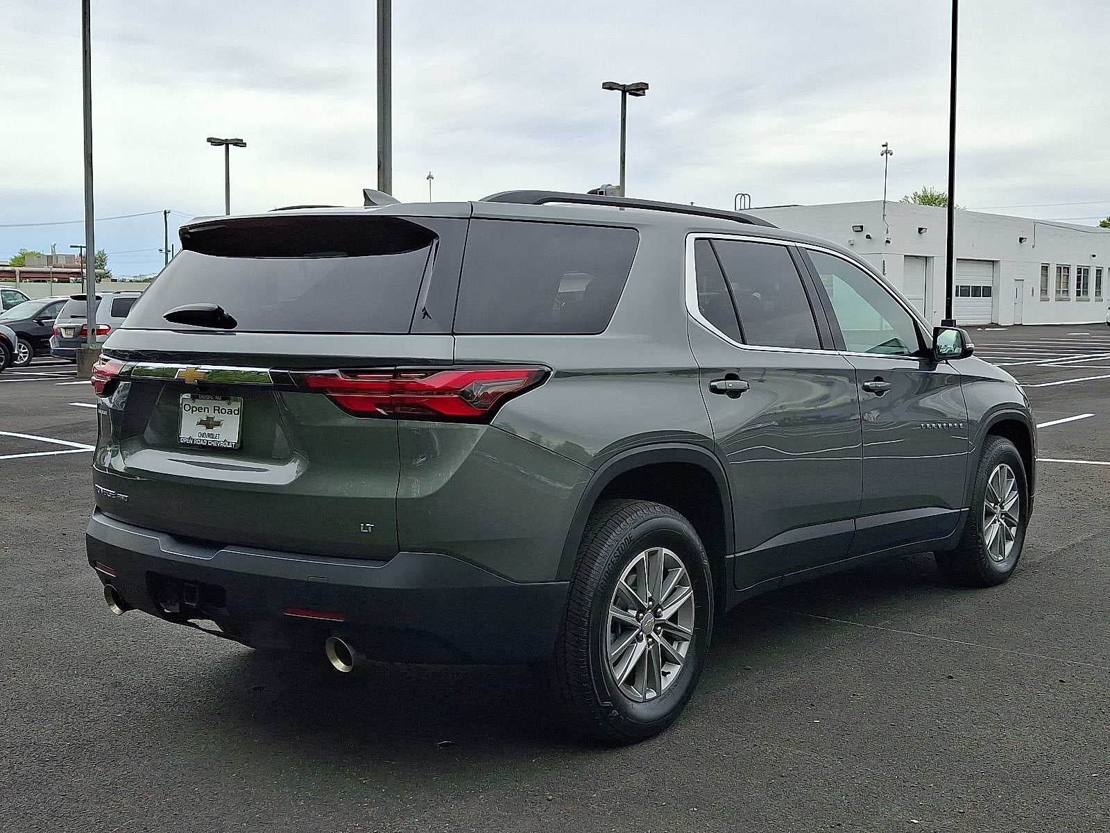 2023 Chevrolet Traverse AWD 4dr LT Leather