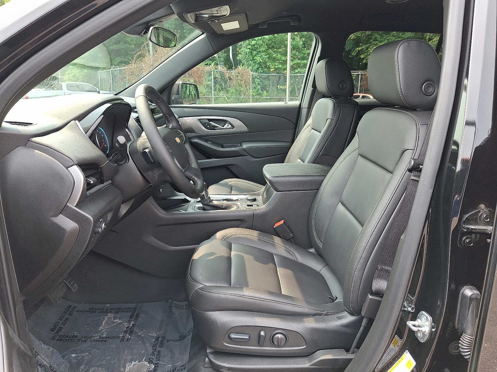 2023 Chevrolet Traverse AWD 4dr LT Leather