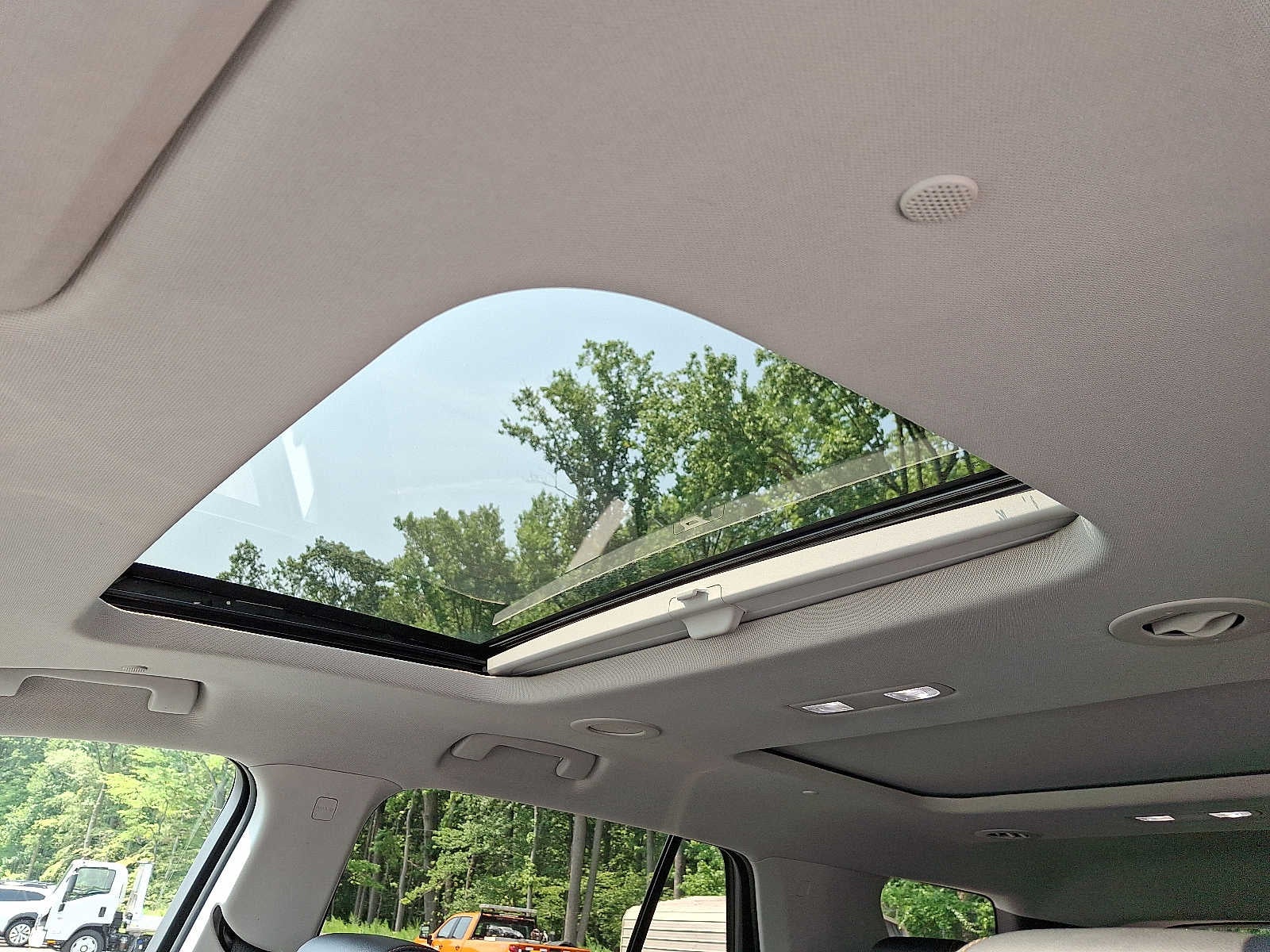 2020 Chevrolet Traverse AWD 4dr LT Leather