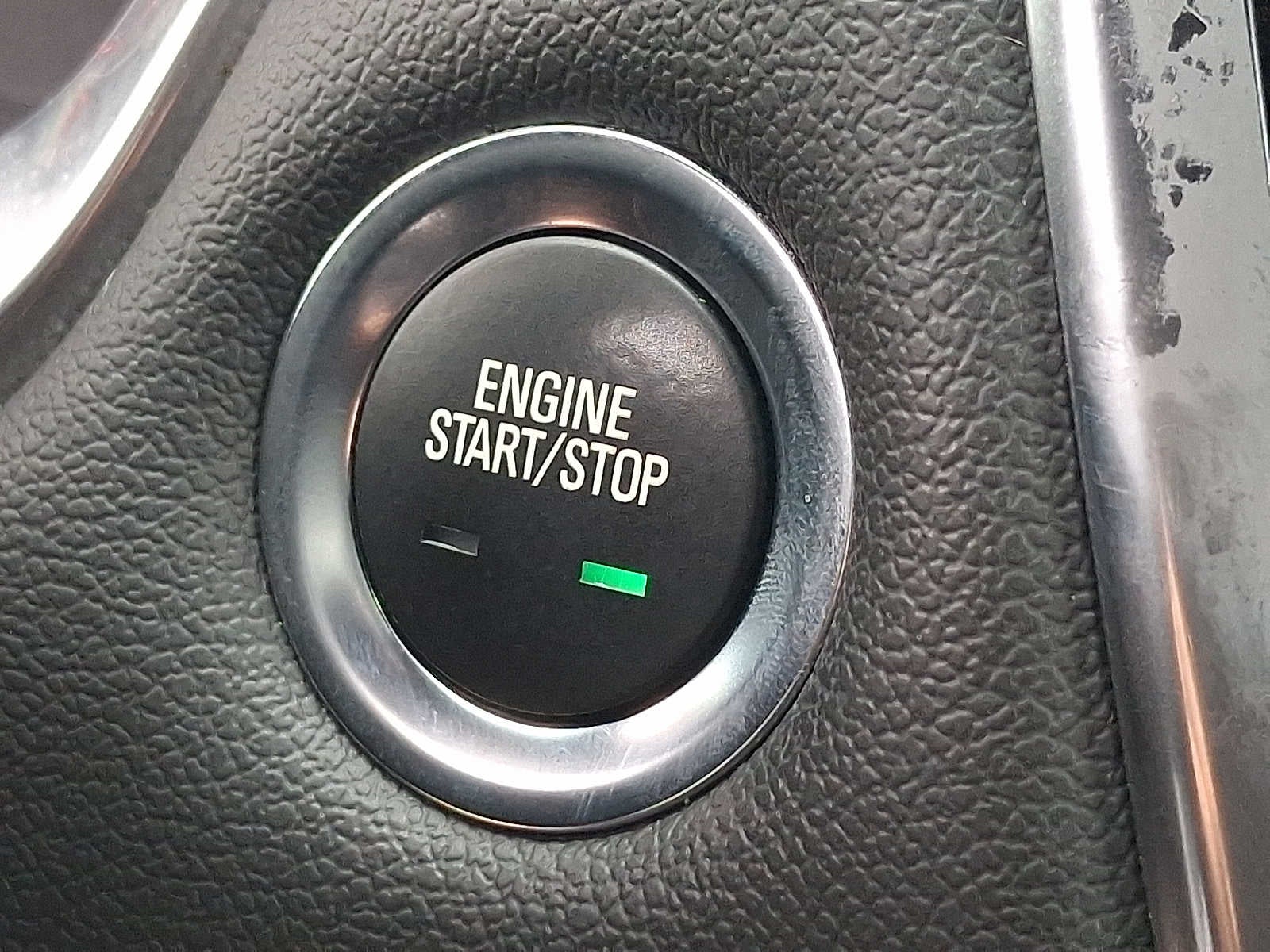 2023 Chevrolet Traverse AWD 4dr LT Leather