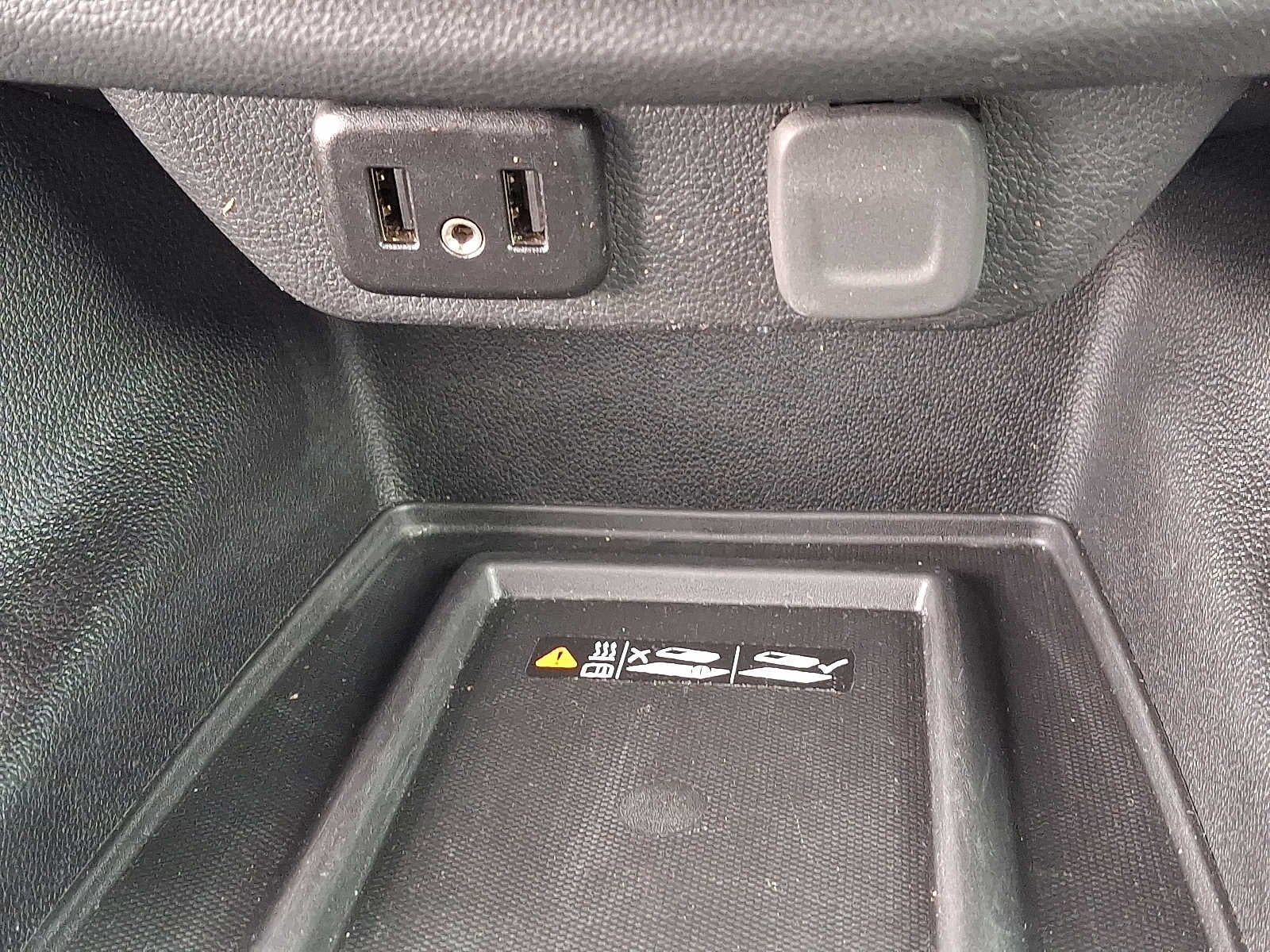 2023 Chevrolet Traverse AWD 4dr LT Leather