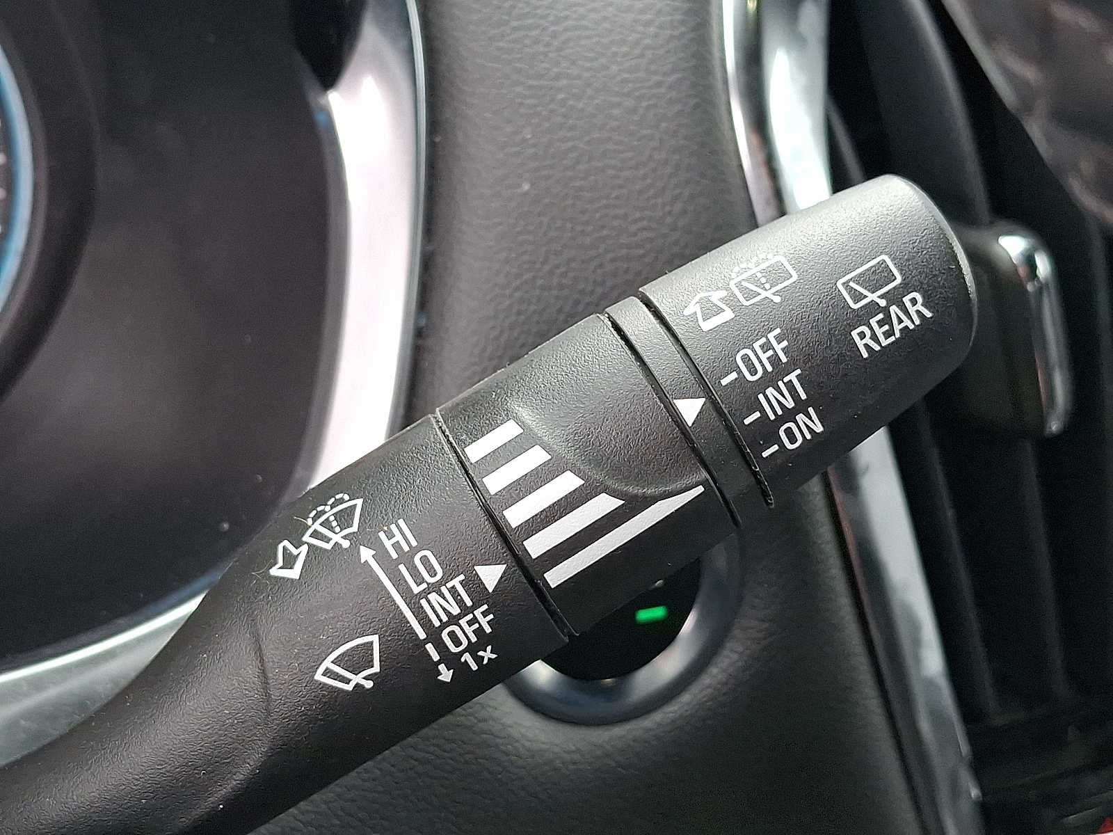 2023 Chevrolet Traverse AWD 4dr LT Leather