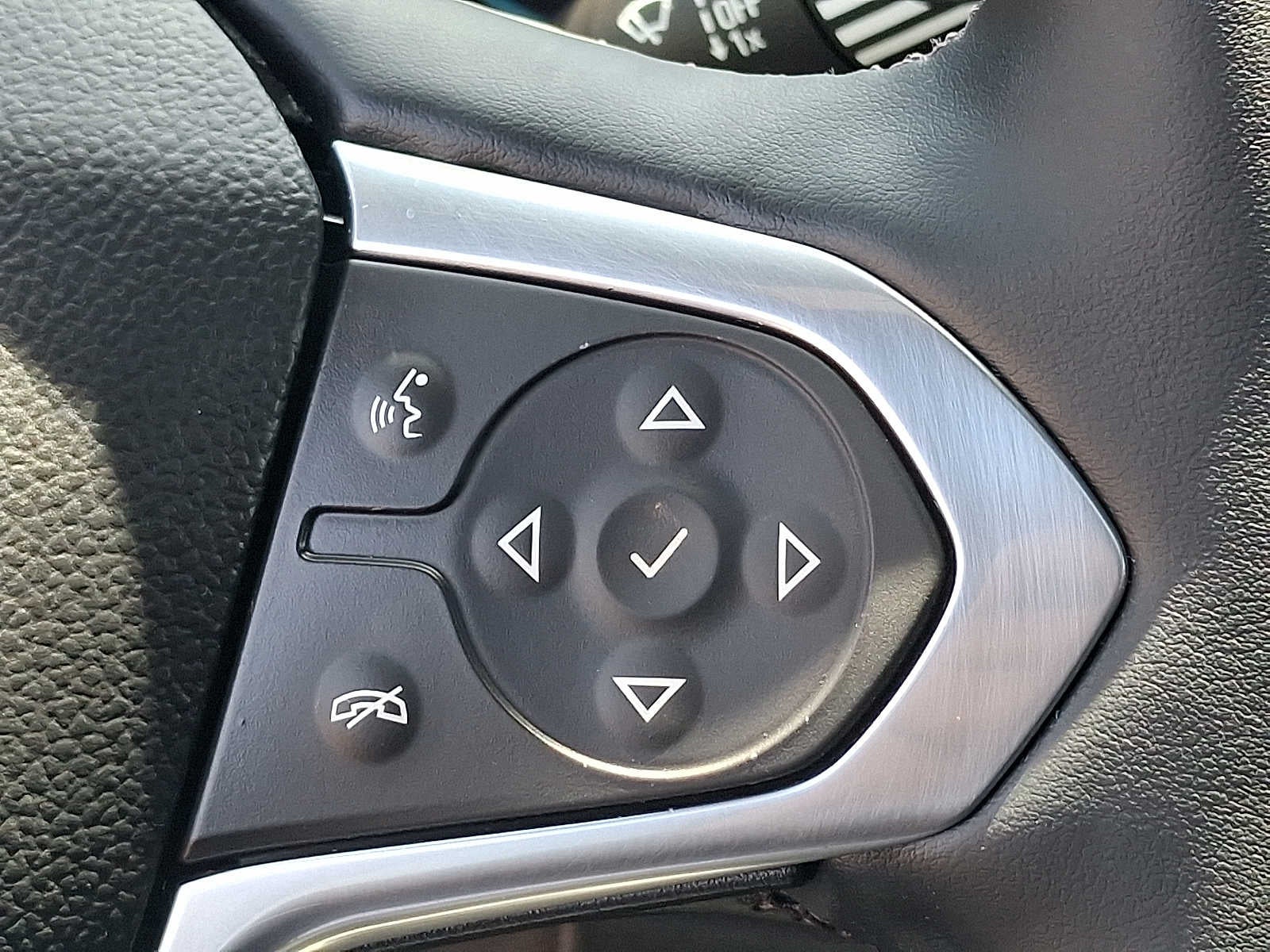 2023 Chevrolet Traverse AWD 4dr RS