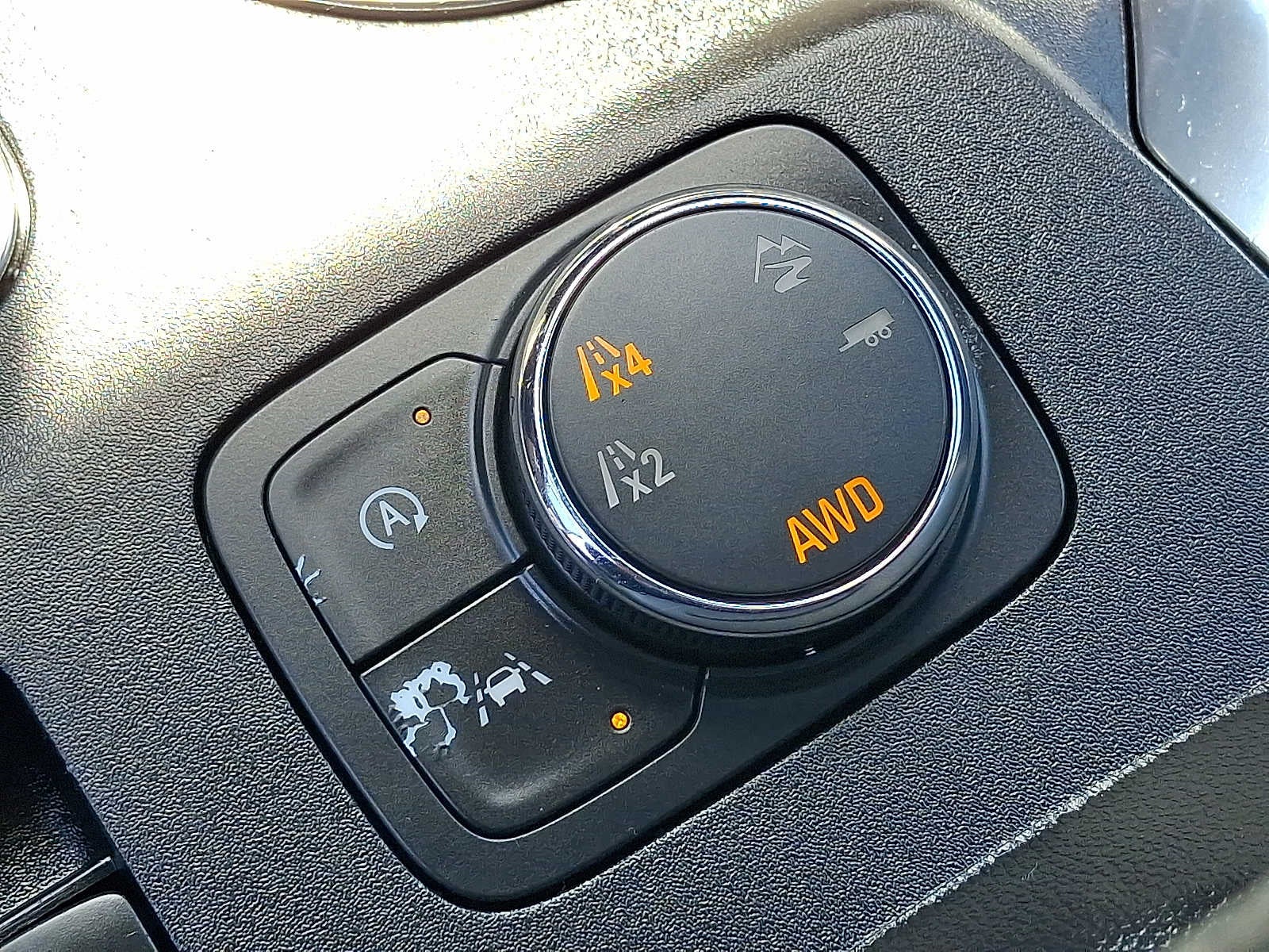 2023 Chevrolet Traverse AWD 4dr RS