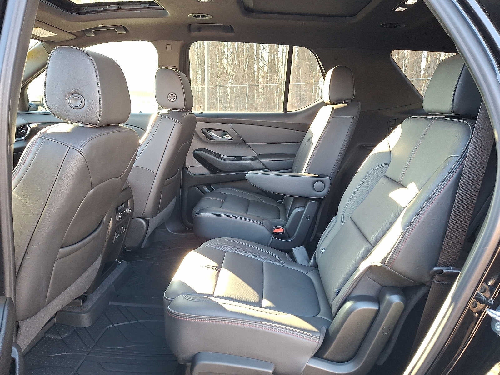 2023 Chevrolet Traverse AWD 4dr RS