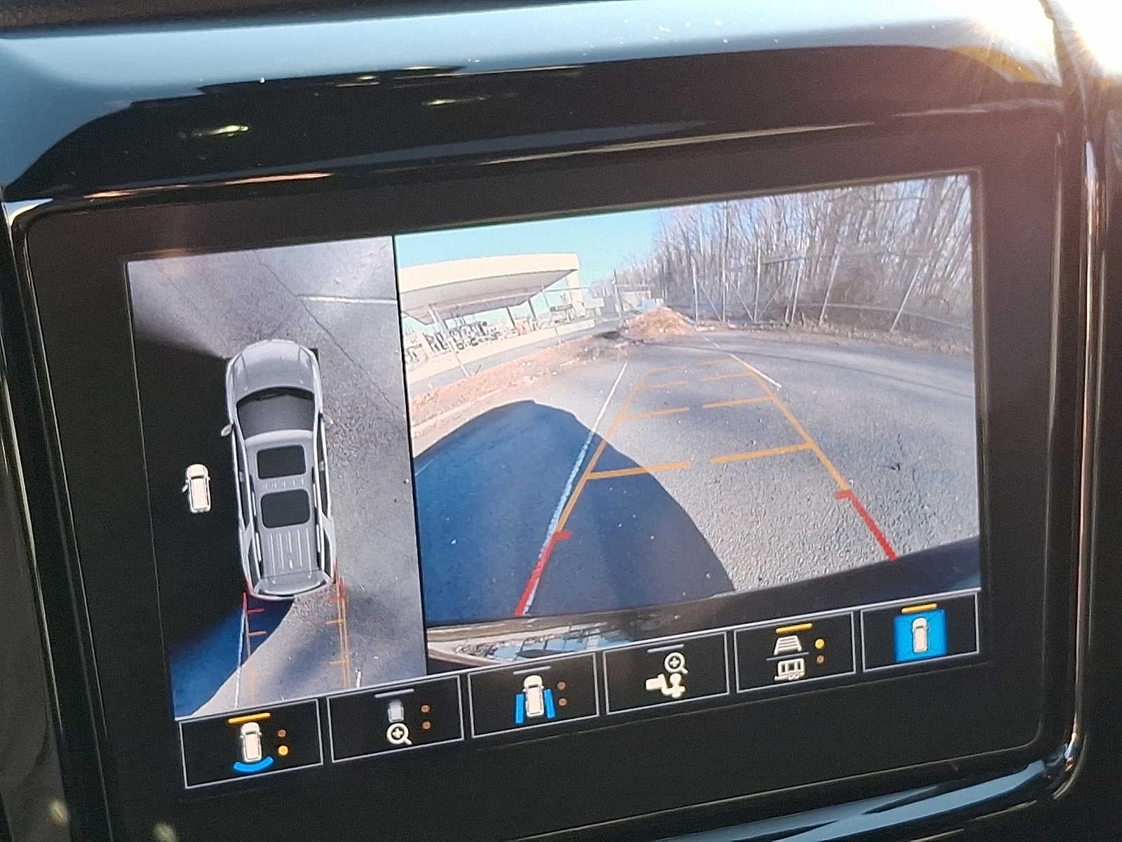 2023 Chevrolet Traverse AWD 4dr RS