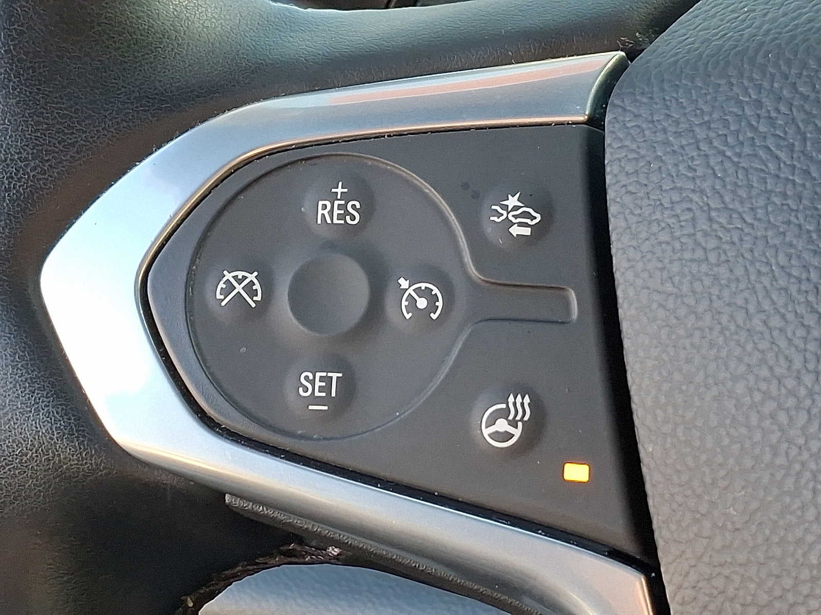 2023 Chevrolet Traverse AWD 4dr RS