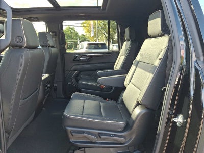 2025 Chevrolet Suburban 4WD 4dr Premier
