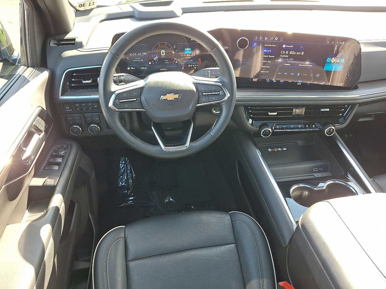 2025 Chevrolet Suburban 4WD 4dr Premier