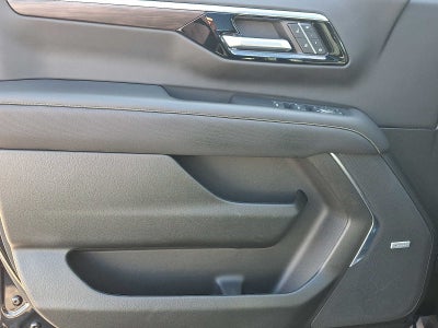 2025 Chevrolet Suburban 4WD 4dr Premier