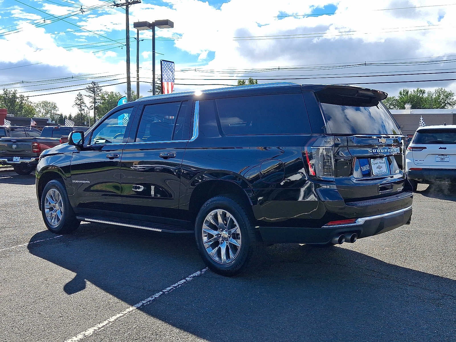 2025 Chevrolet Suburban 4WD 4dr Premier