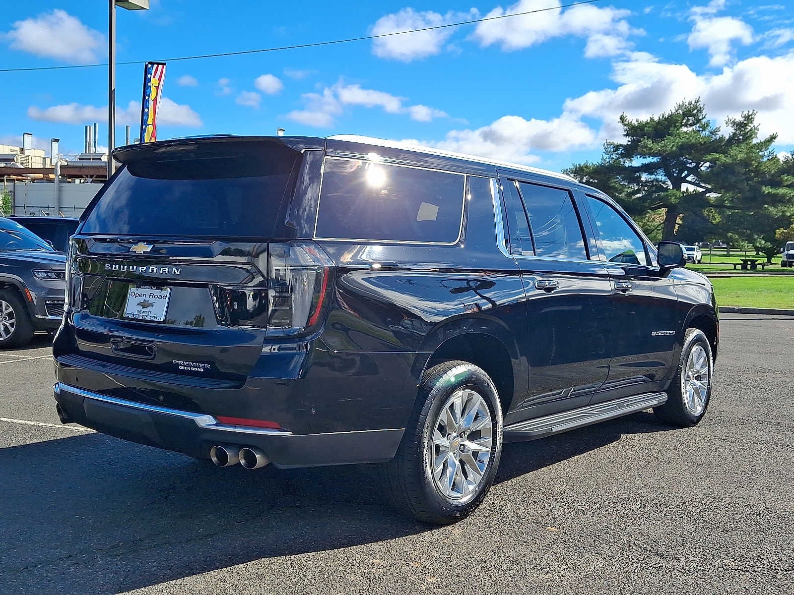 2025 Chevrolet Suburban 4WD 4dr Premier