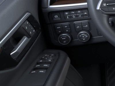 2025 Chevrolet Suburban 4WD 4dr High Country