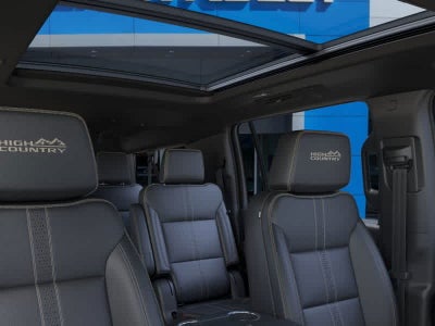 2025 Chevrolet Suburban 4WD 4dr High Country