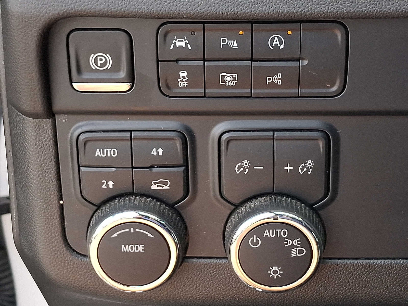 2025 Chevrolet Tahoe 4WD 4dr LT