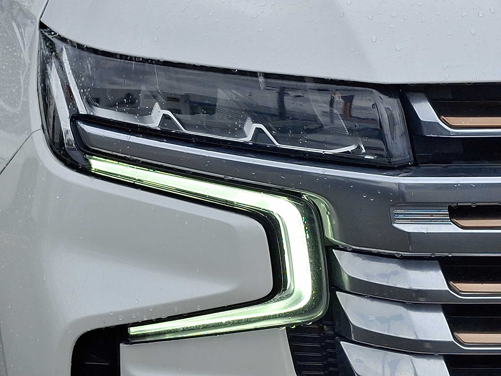 2023 Chevrolet Suburban 4WD 4dr High Country