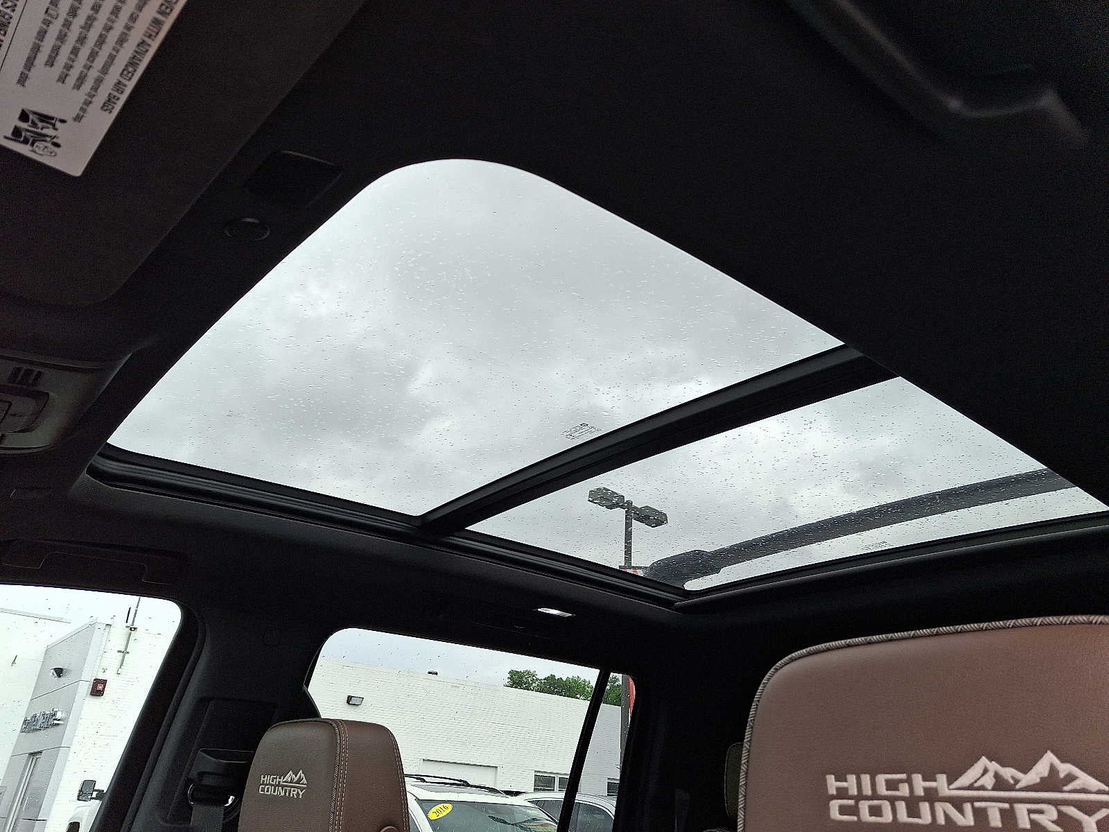 2023 Chevrolet Suburban 4WD 4dr High Country