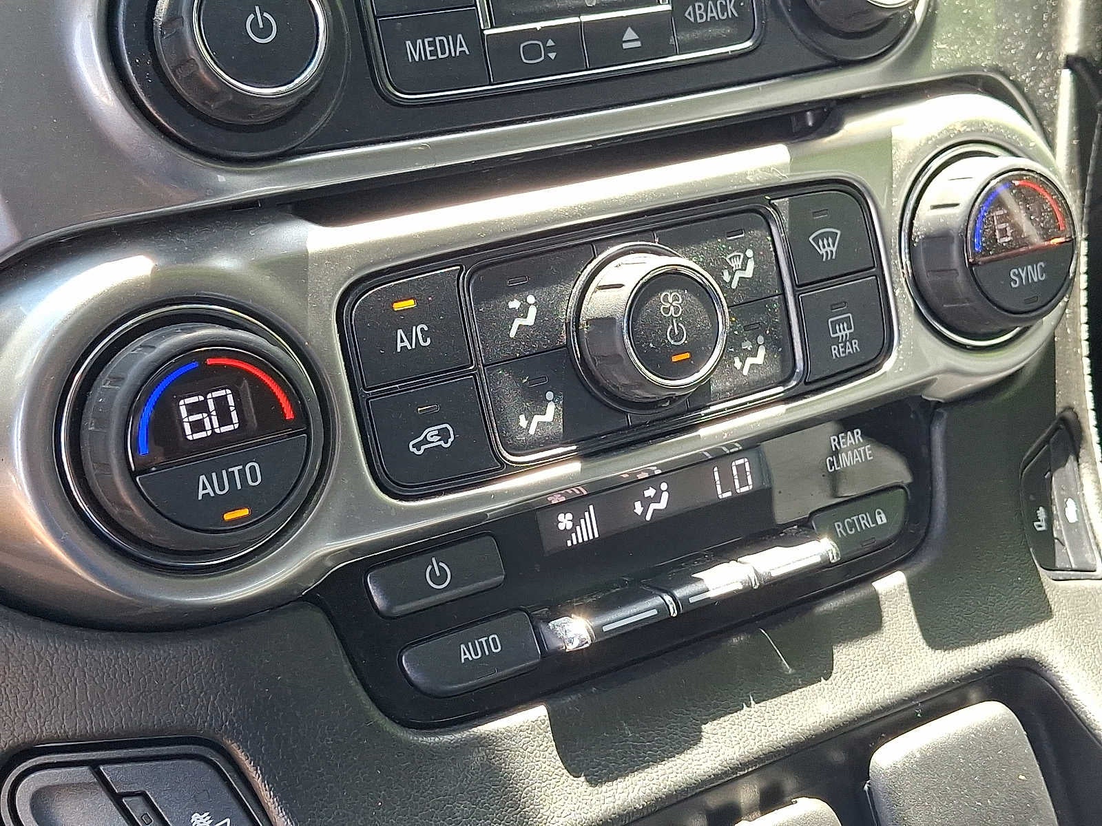 2017 Chevrolet Suburban 4WD 4dr 1500 LT