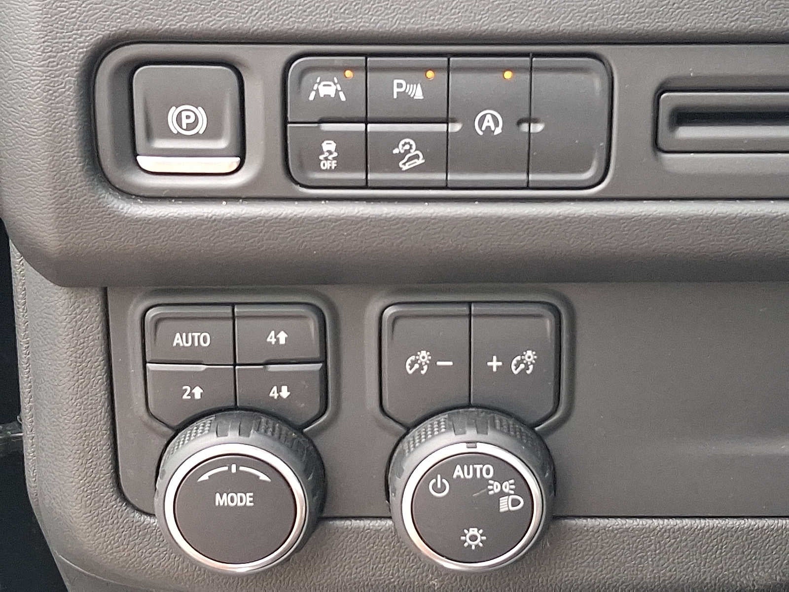 2024 Chevrolet Tahoe 4WD 4dr Premier