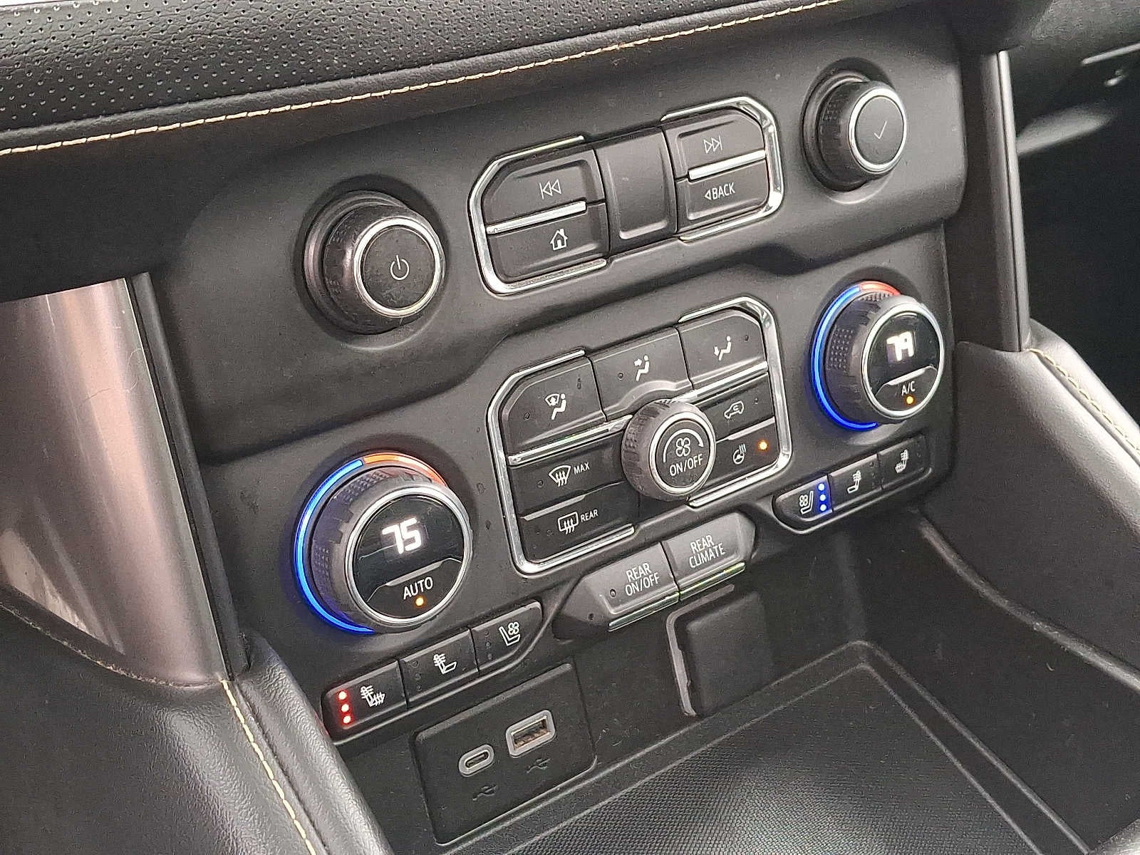 2023 Chevrolet Tahoe 4WD 4dr Premier