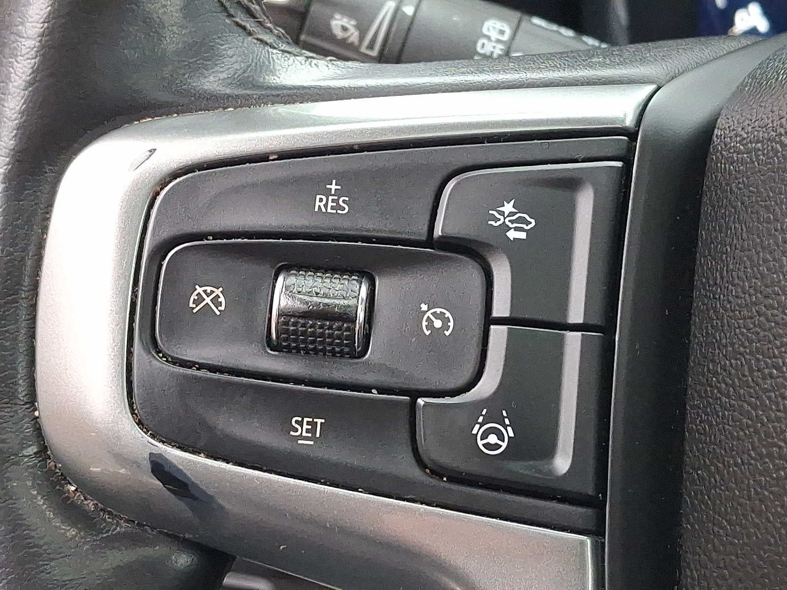 2023 Chevrolet Tahoe 4WD 4dr Premier