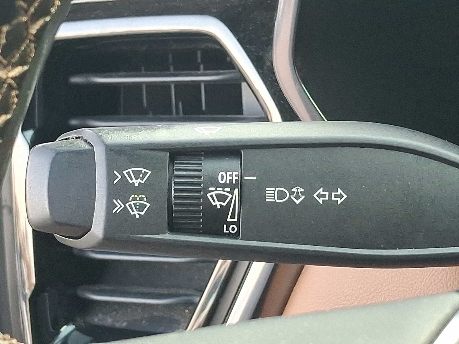 2023 GMC Canyon 4WD Crew Cab AT4