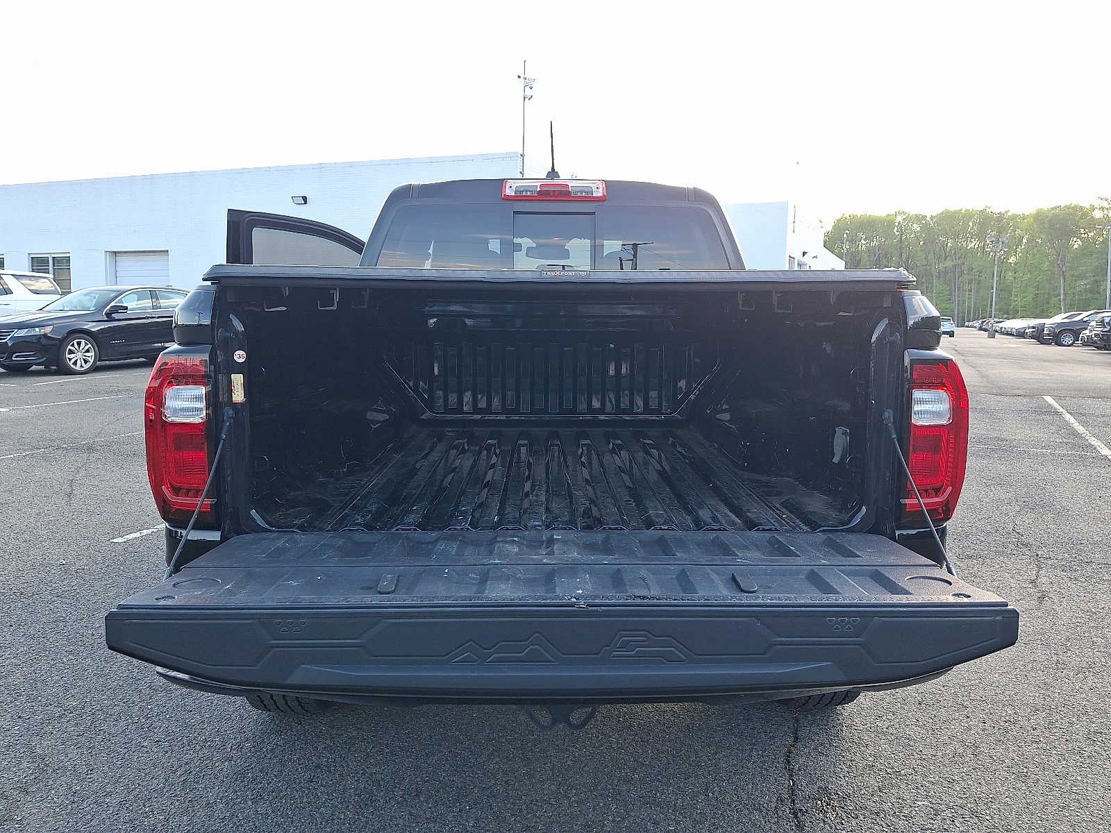 2023 GMC Canyon 4WD Crew Cab AT4