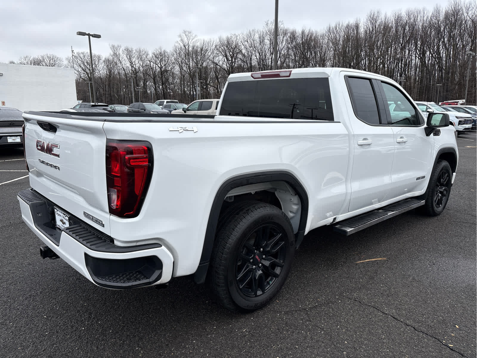 2023 GMC Sierra 1500 4WD Double Cab 147 Elevation w/3VL