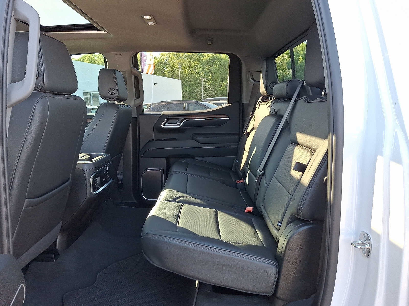 2024 GMC Sierra 1500 4WD Crew Cab 147 Denali