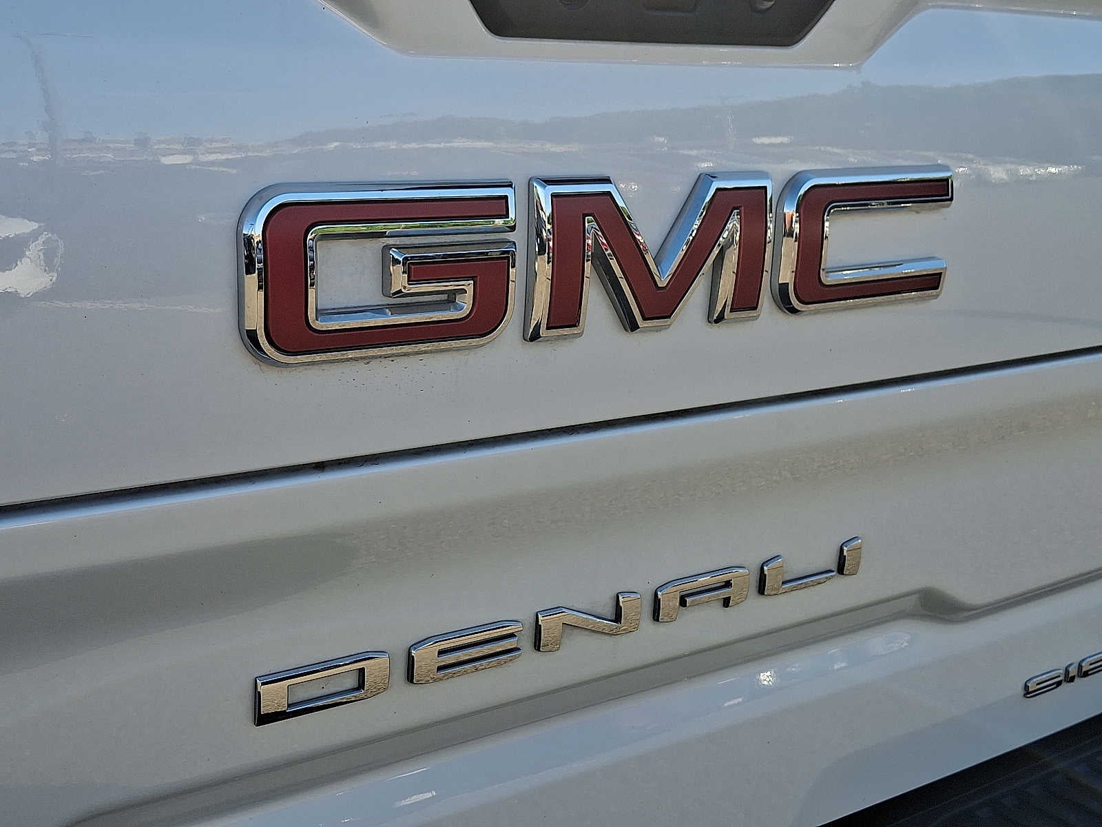 2024 GMC Sierra 1500 4WD Crew Cab 147 Denali