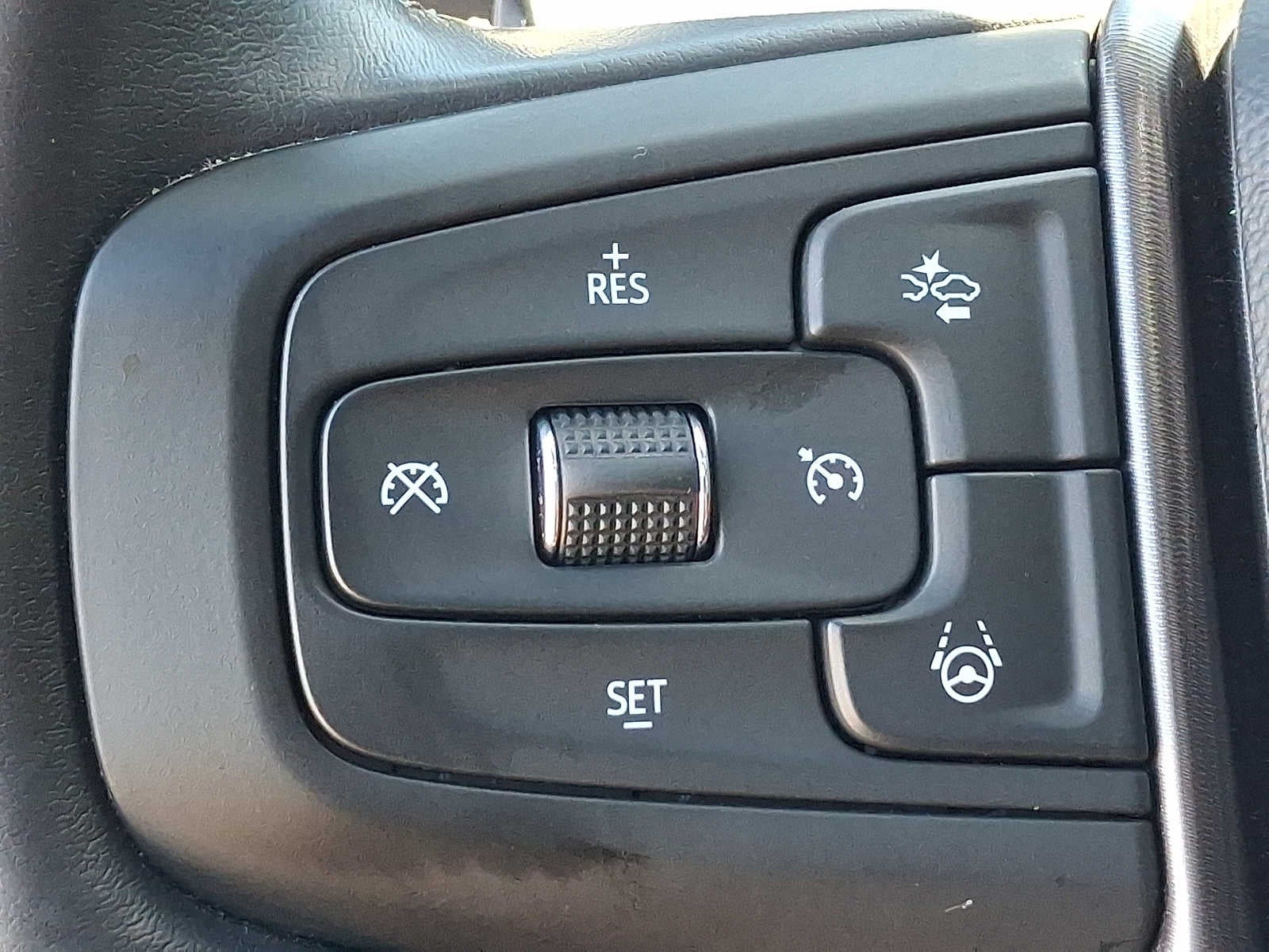 2024 GMC Sierra 1500 4WD Crew Cab 147 Denali Ultimate
