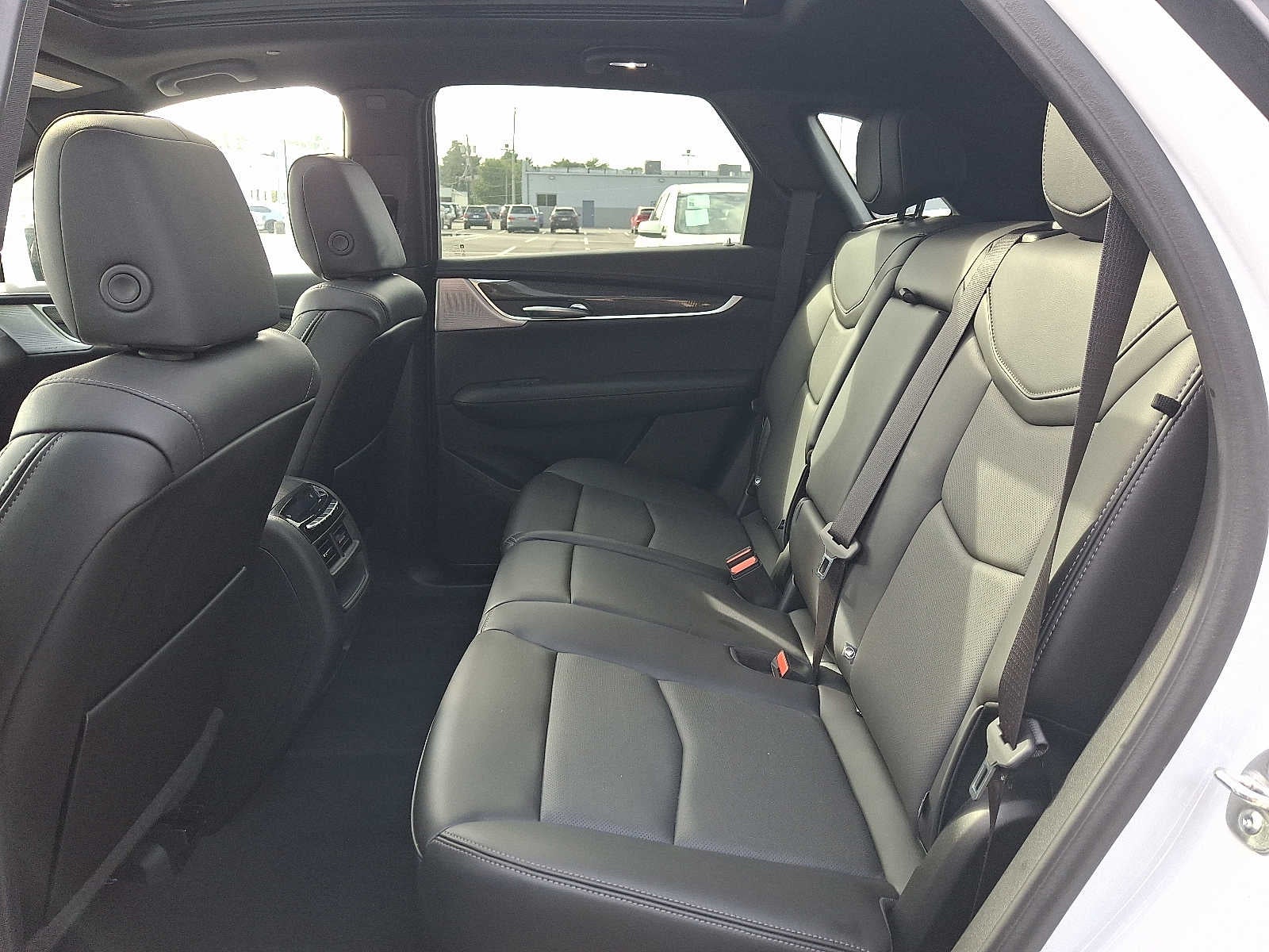 2025 Cadillac XT5 AWD 4dr Sport