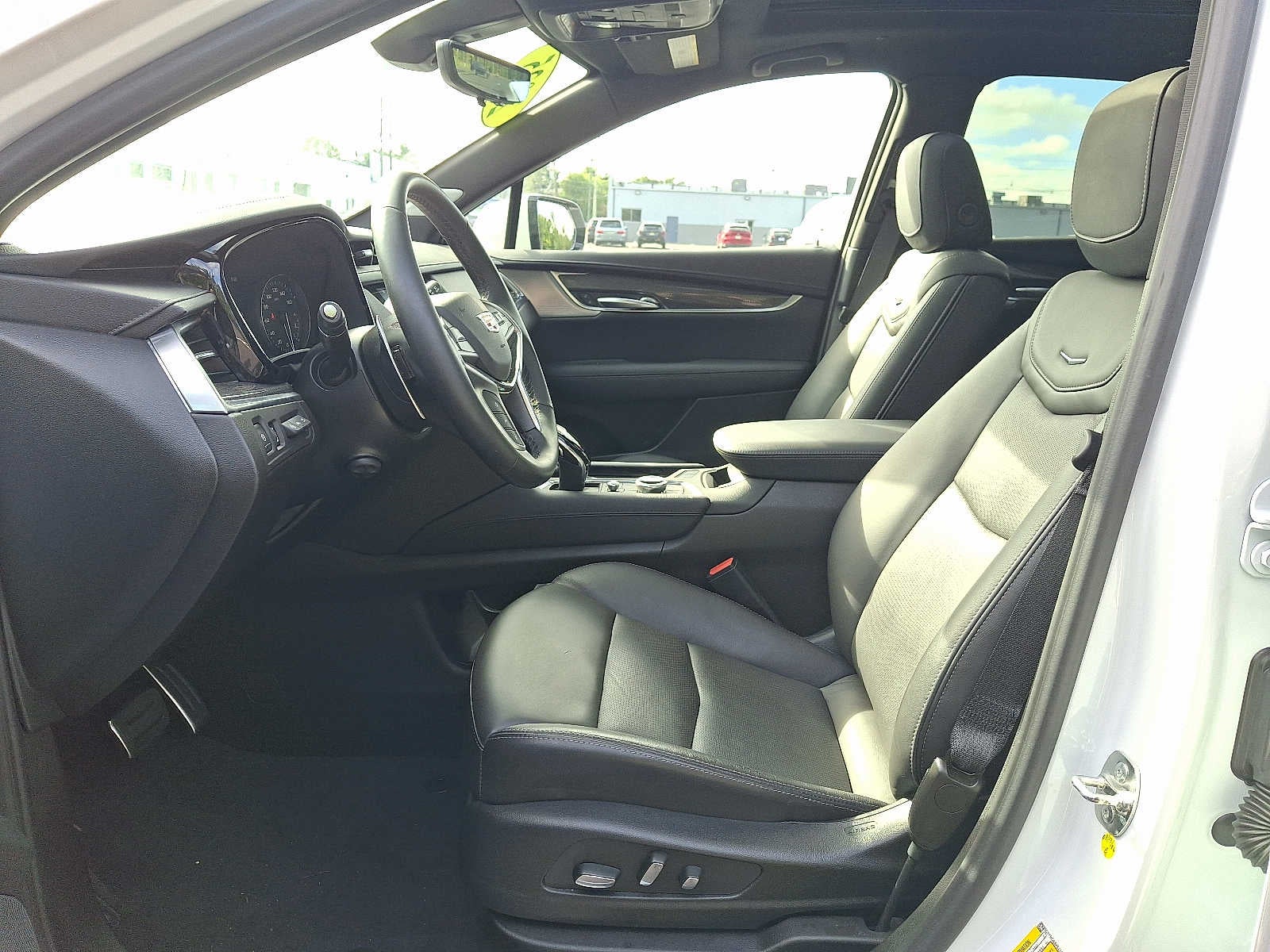 2025 Cadillac XT5 AWD 4dr Sport