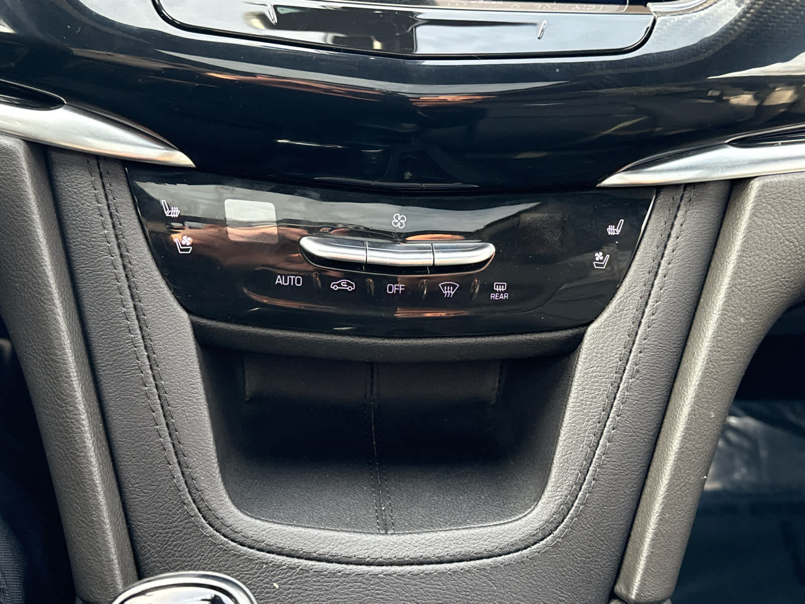 2023 Cadillac XT6 AWD 4dr Sport