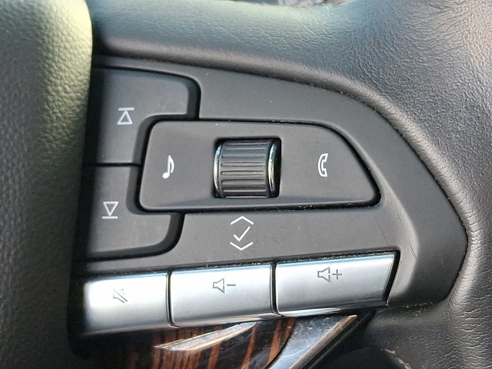 2023 Cadillac Escalade 4WD 4dr Premium Luxury