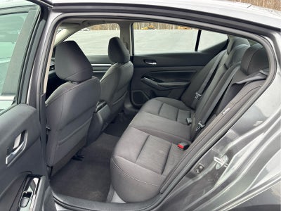 2021 Nissan Altima 2.5 SV Sedan