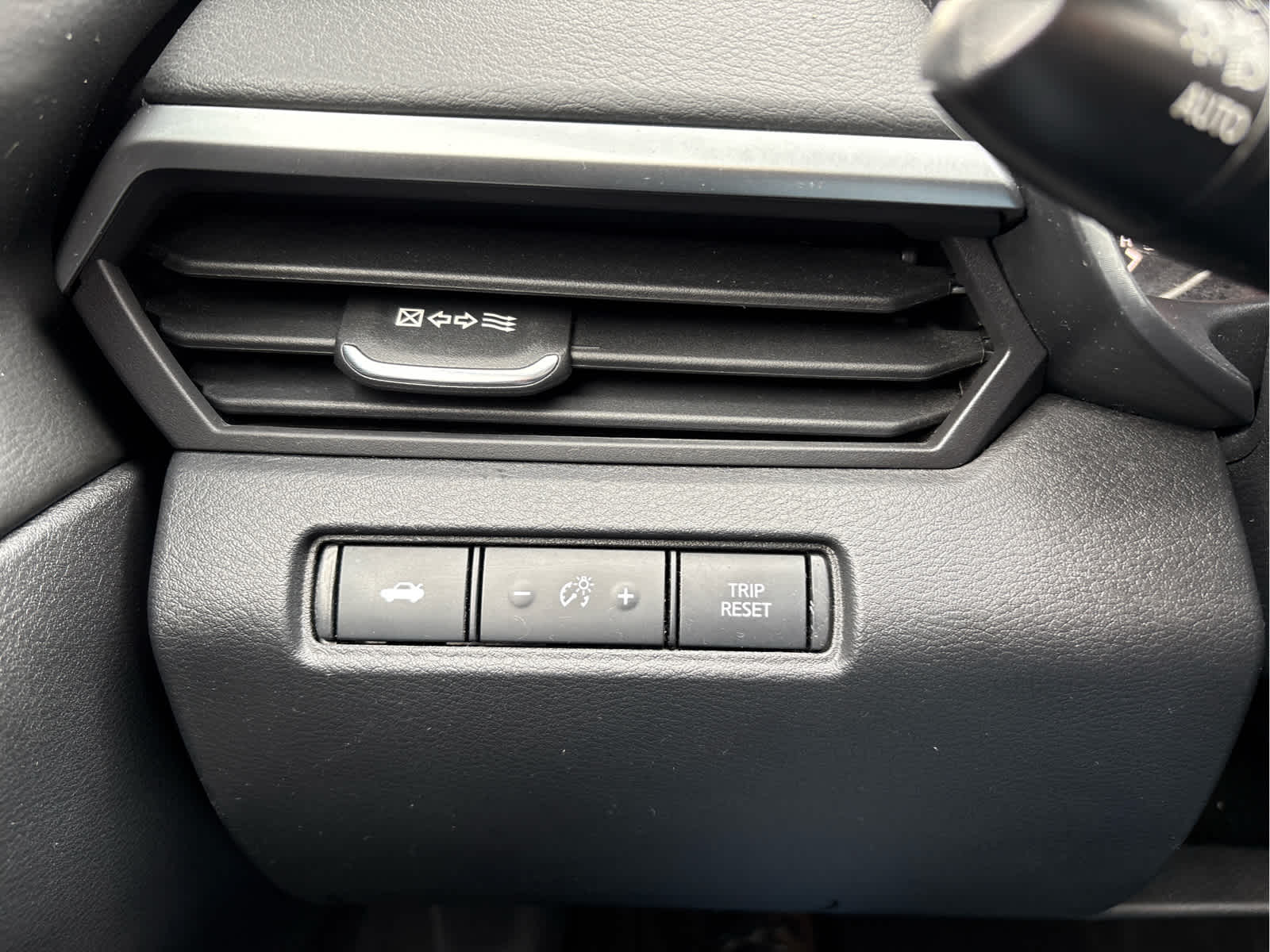 2021 Nissan Altima 2.5 SV Sedan