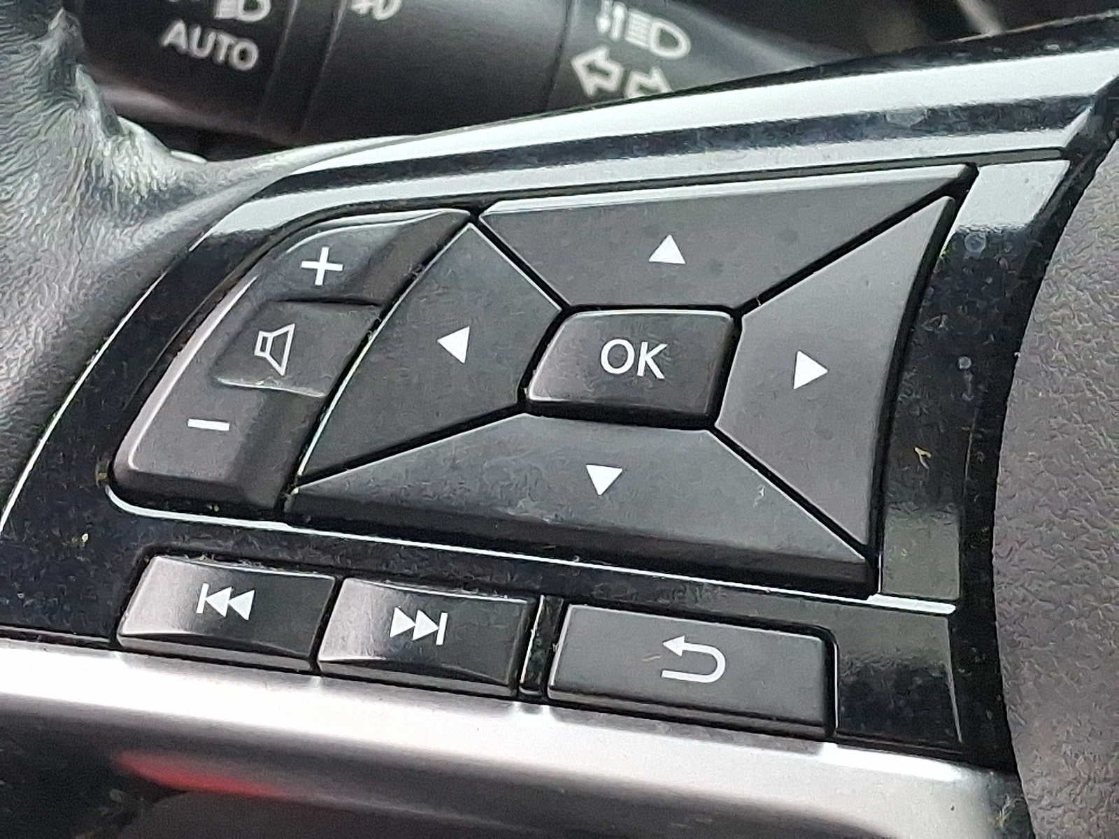 2020 Nissan Altima 2.5 SV AWD Sedan