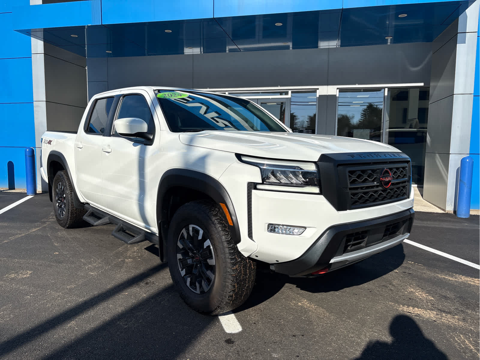 2024 Nissan Frontier Crew Cab 4x4 PRO-4X