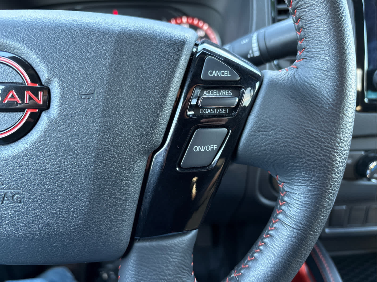 2024 Nissan Frontier Crew Cab 4x4 PRO-4X