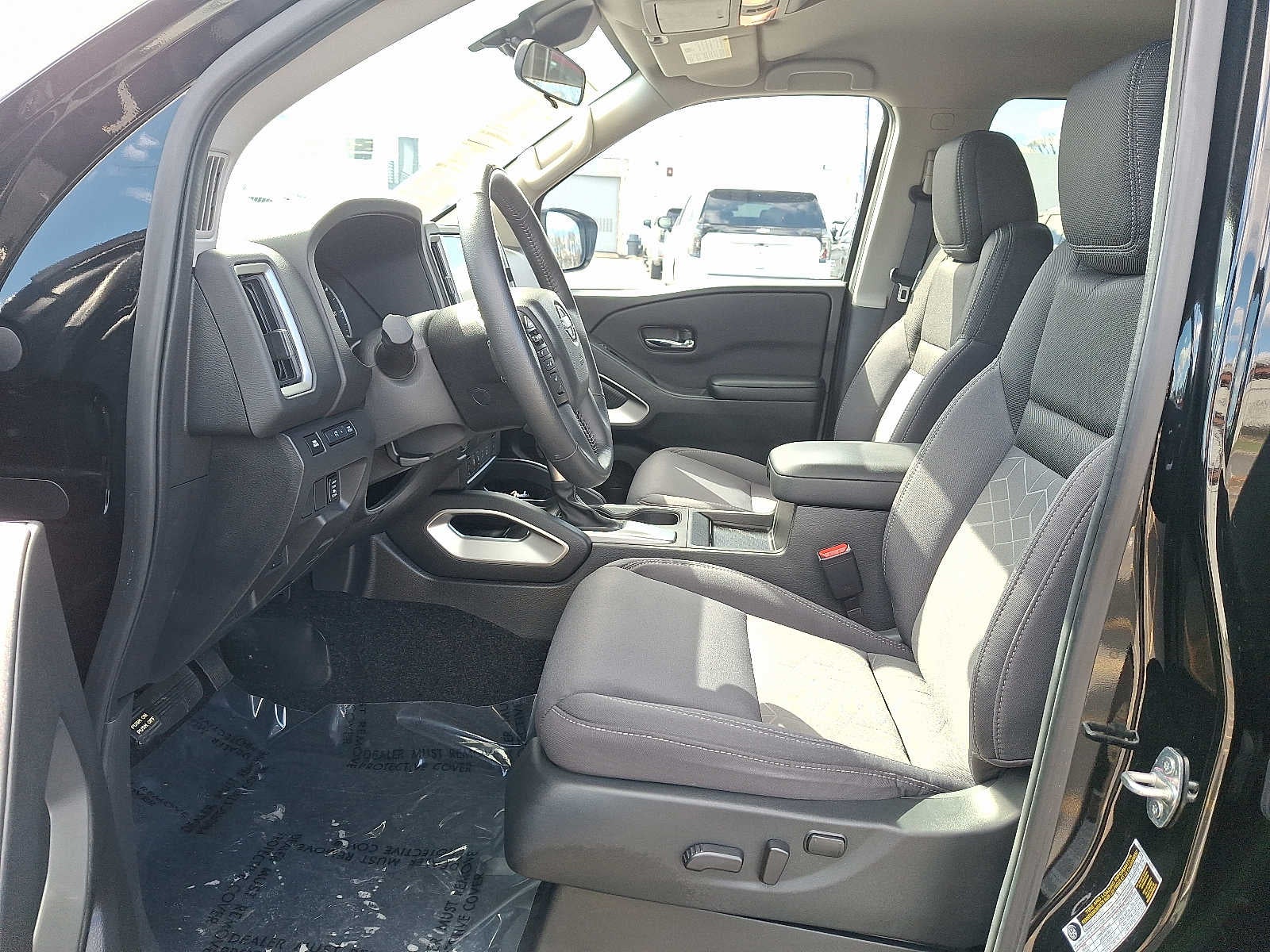 2025 Nissan Frontier Crew Cab 4x4 SV