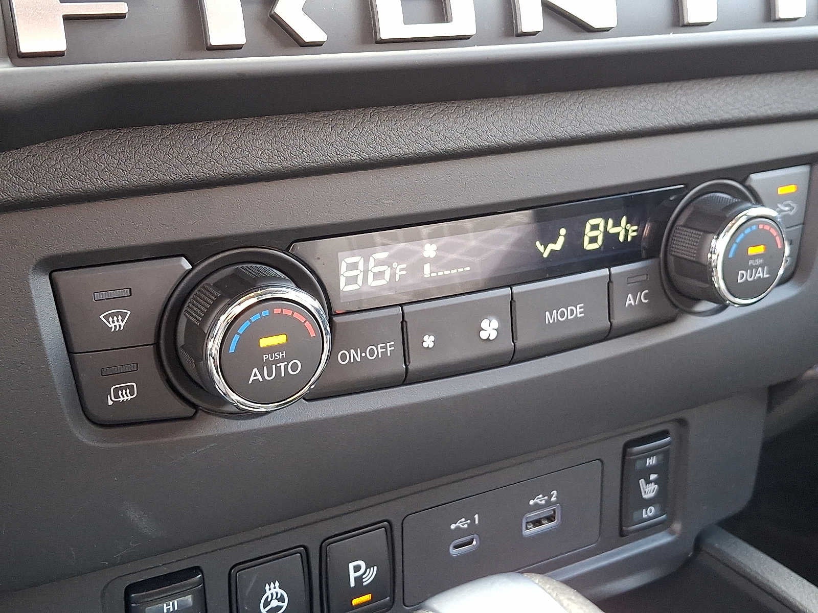 2025 Nissan Frontier Crew Cab 4x4 SV