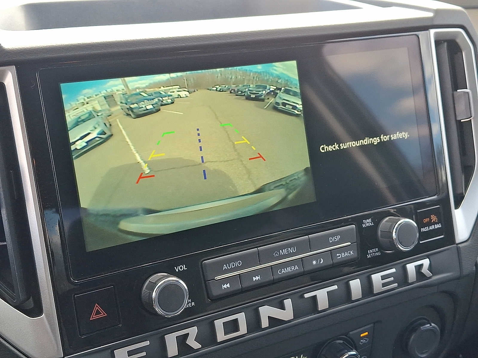 2025 Nissan Frontier Crew Cab 4x4 SV